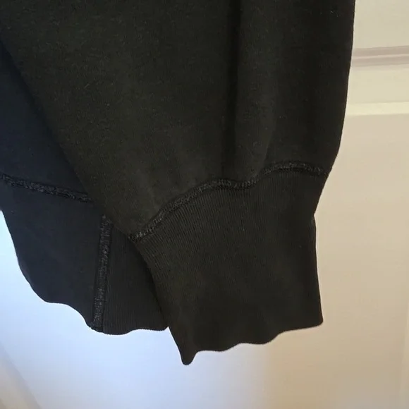 Calvin Klein Sweatshirt Size Medium - Picture 3 of 7